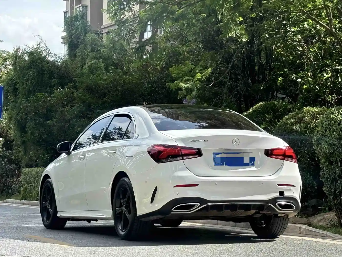 Mercedes-Benz A-Class 2023 A 200 L Fashion фото 8