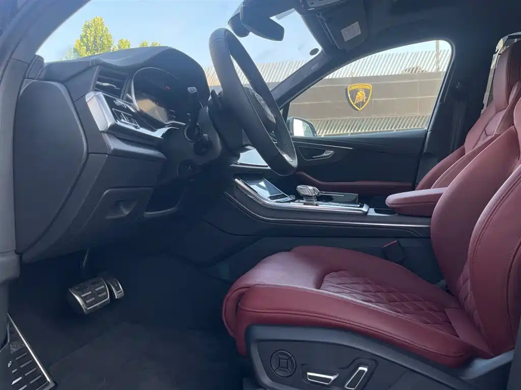 Audi SQ7 2026 2024 4.0 TFSI