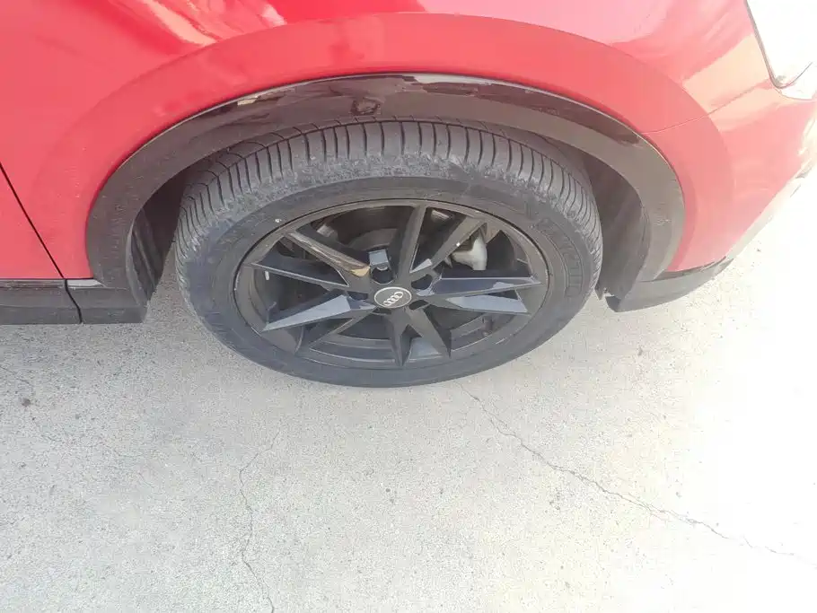 Audi Q2L 2019 2018 35 TFSI Launch Exclusive Edition China VI