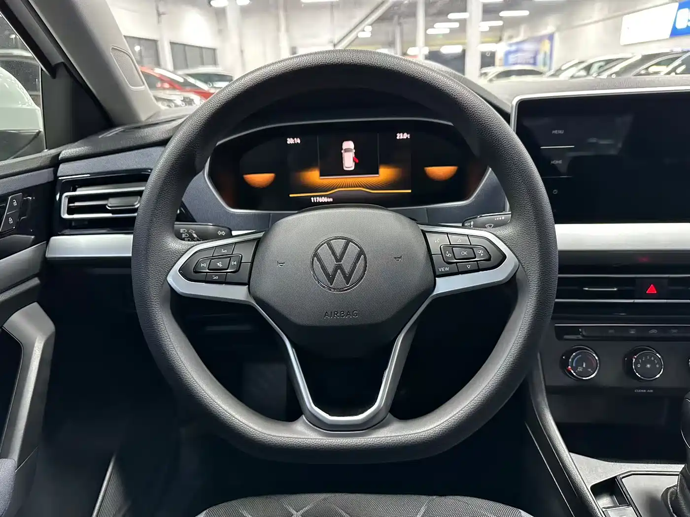Volkswagen Lavida 2023 1.5L Auto Luxury Edition фото 5