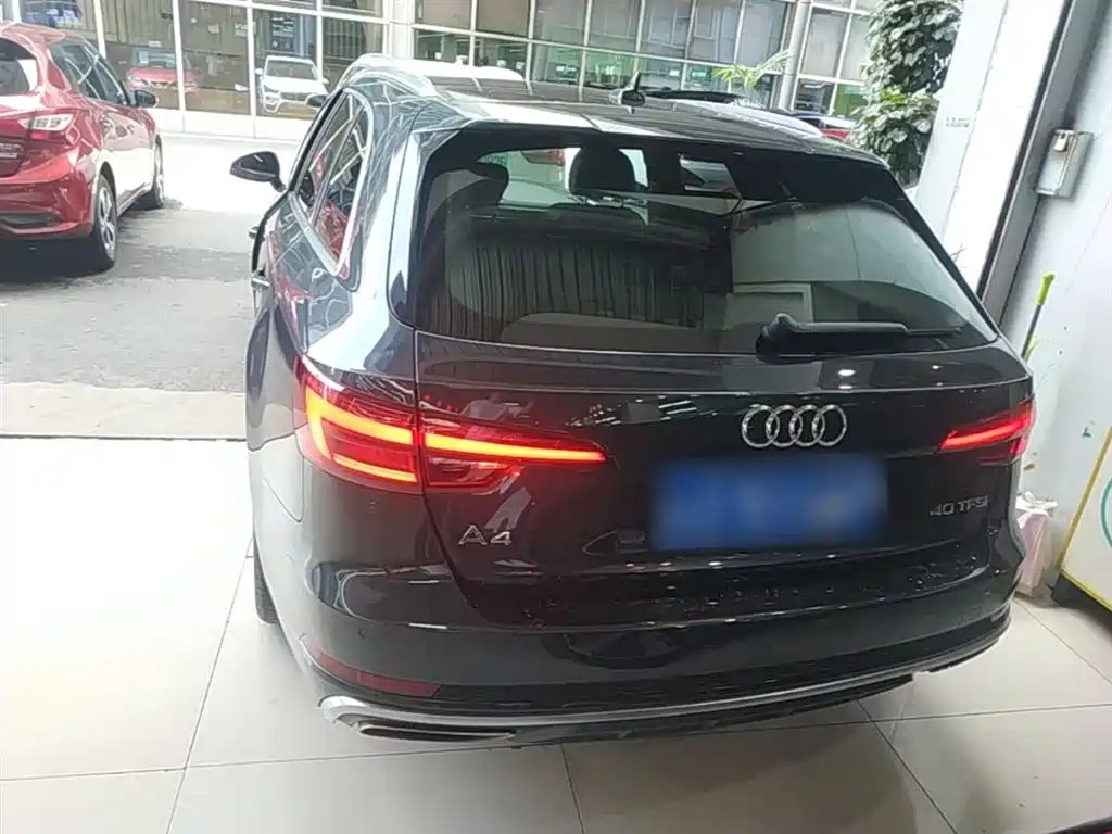 Audi A4 (Import) 2020 Avant Pioneer 40 TFSI Luxury Sport фото 6