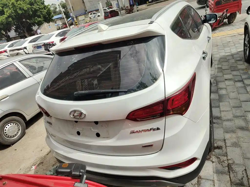 Hyundai Santa Fe 2017 2.0T Automatic 4WD Intelligent 7-Seater фото 8