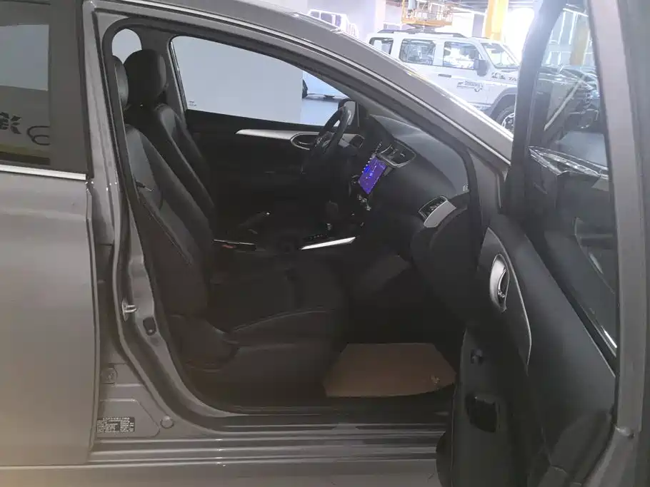 Nissan SYLPHY, миниатюра 8