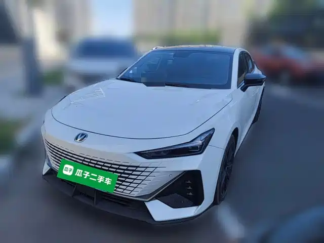 Changan UNI-V 1.5T, Премиум