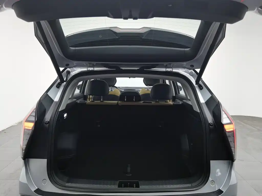 Geely Atlas L 2022 2023 Model 2.0TD DCT Flagship