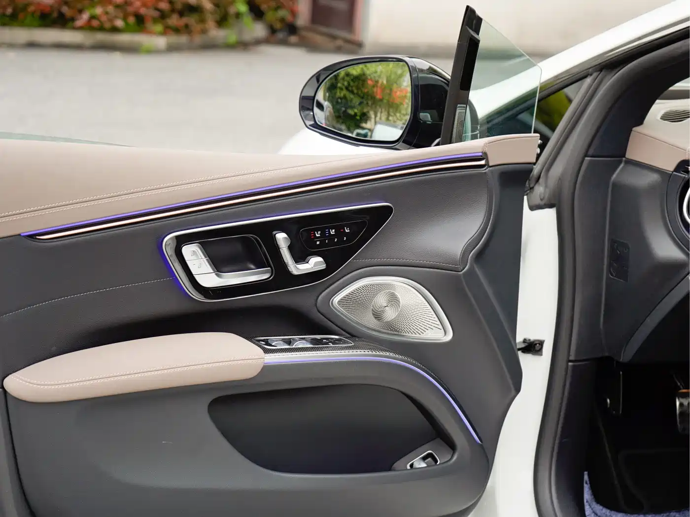 MERCEDES-BENZ EQS AMG