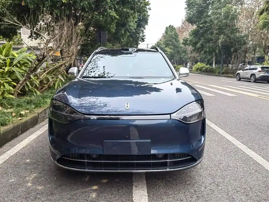 AITO Wenjie AITO M9 2024 Extended Range Ultra 42kWh 6-Seater фото 2