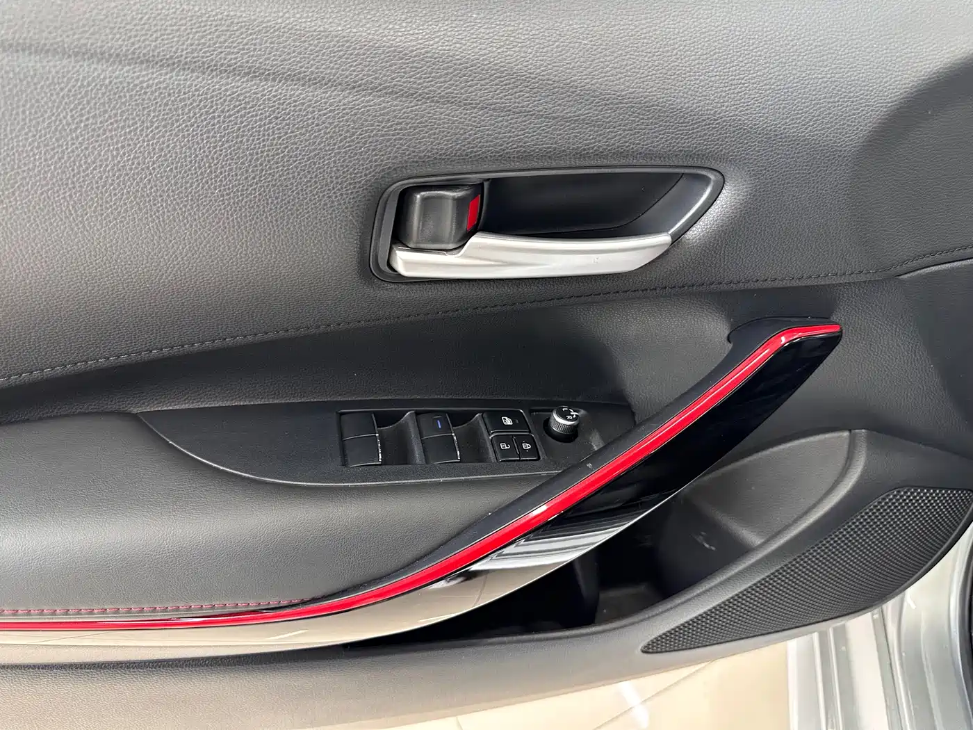 Toyota Levin 2023 185T CVT Sport фото 4