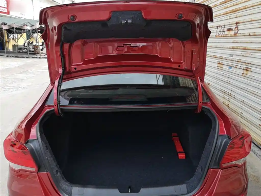 Chevrolet Cavalier 2016 Model 1.5L Automatic Delight Edition фото 19