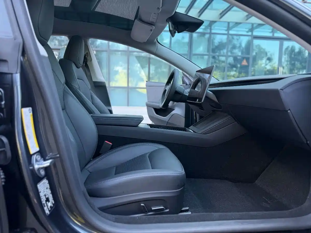 Tesla Model 3 2025 2025 Model Rear-Wheel Drive Edition