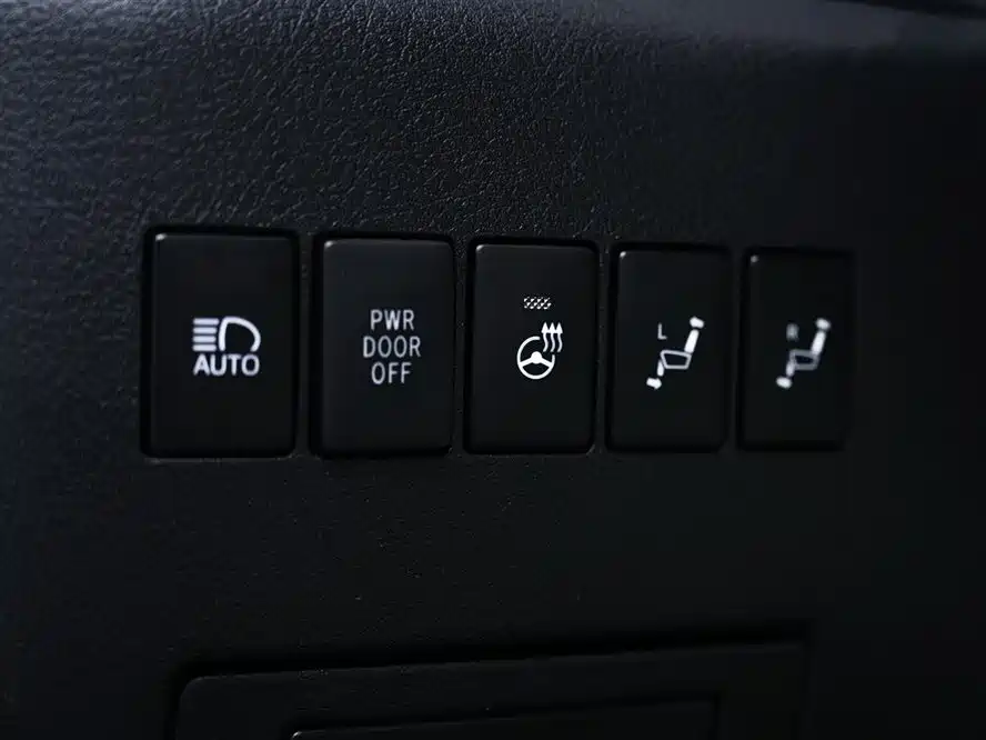 Toyota Alphard 2020 Hybrid 2.5L Premium Edition фото 16
