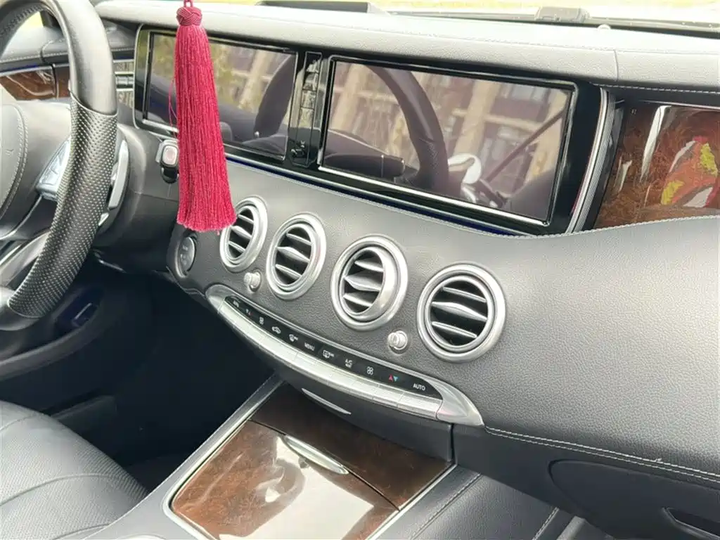 Mercedes-Benz S-Class 2017 S 400 4MATIC Coupe фото 16