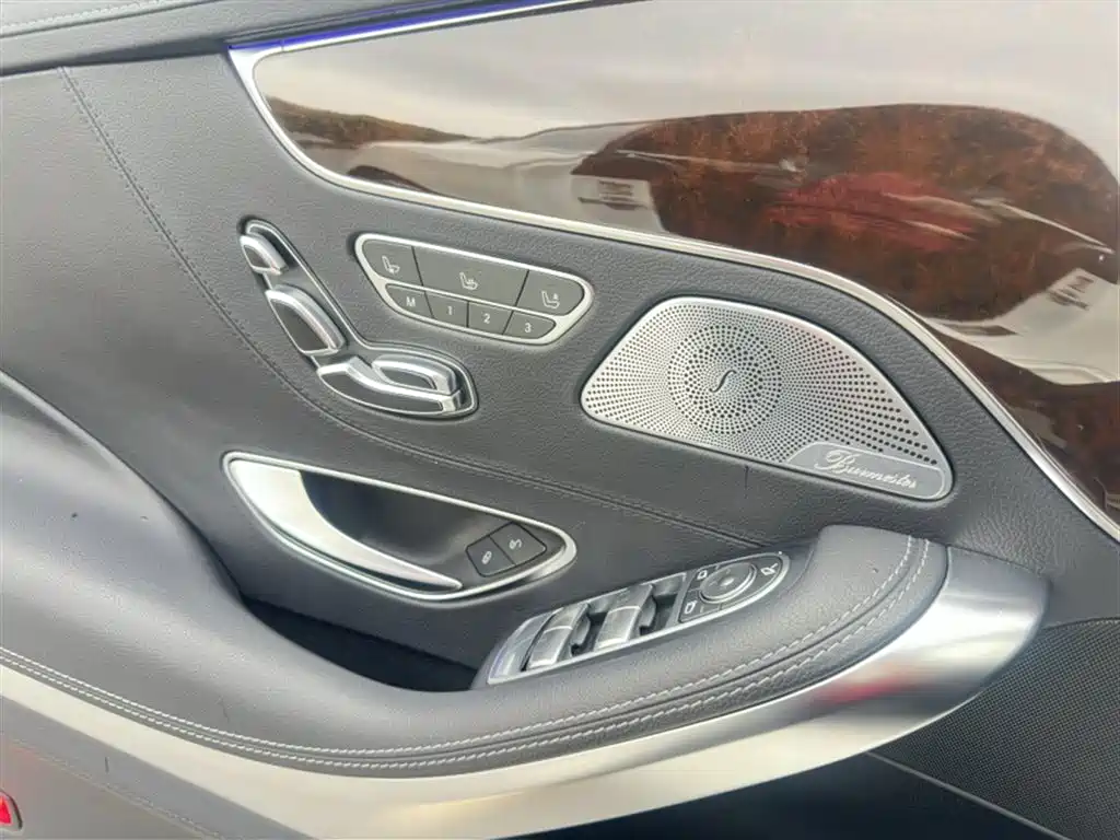 Mercedes-Benz S-Class 2017 S 400 4MATIC Coupe фото 10