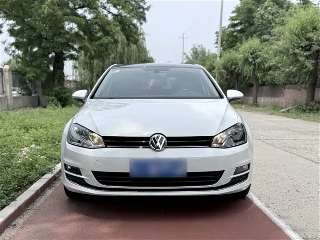 Volkswagen Golf 2016 230TSI Automatic Luxury фото 4