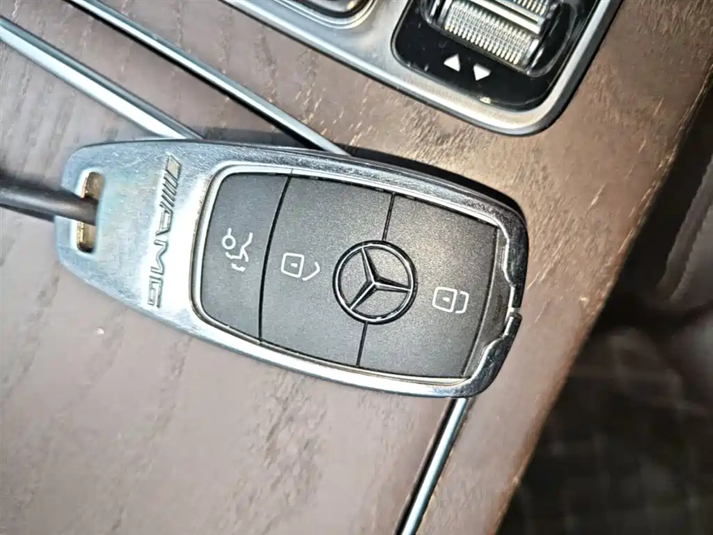 Mercedes-Benz GLC 2020 Facelift GLC 300 L 4MATIC Dynamic фото 9