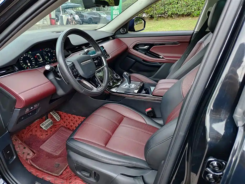 Land Rover Range Rover Evoque 2022 Range Rover Evoque L 249PS R-Dynamic Luxury Edition фото 7