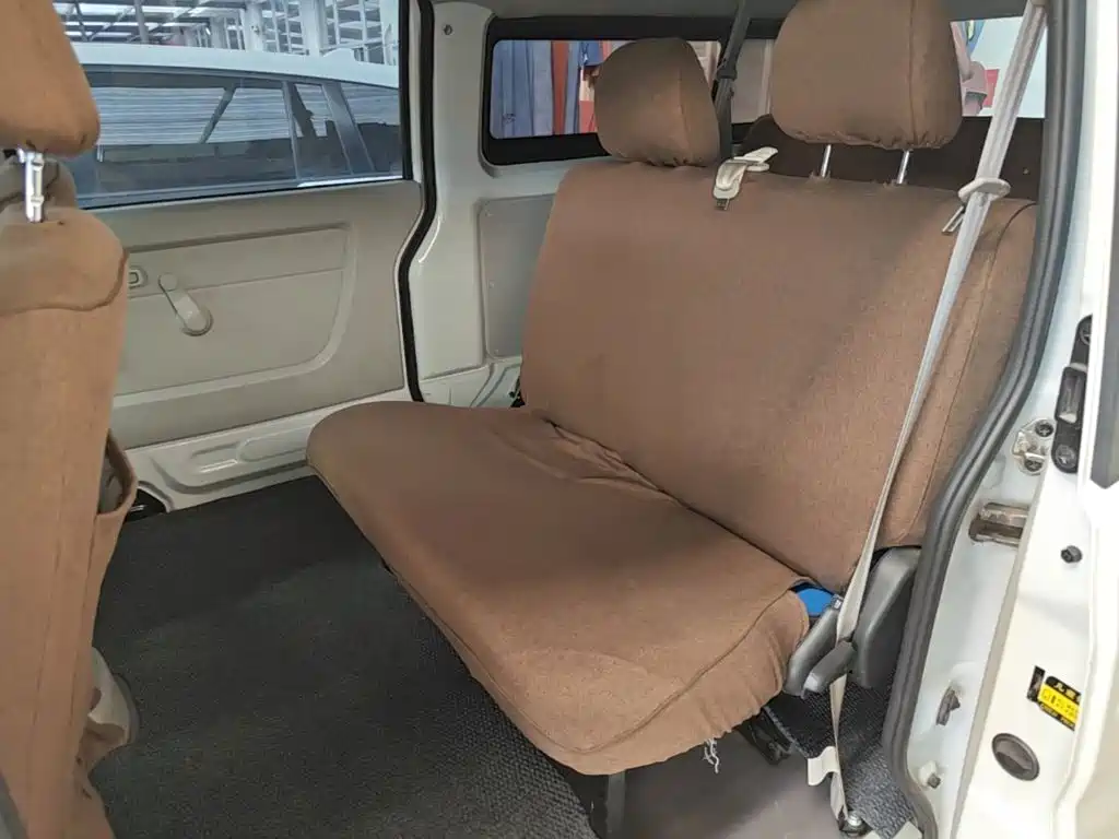 SRM Xinyuan Good Luck 2024 2023 Standard Passenger Vehicle