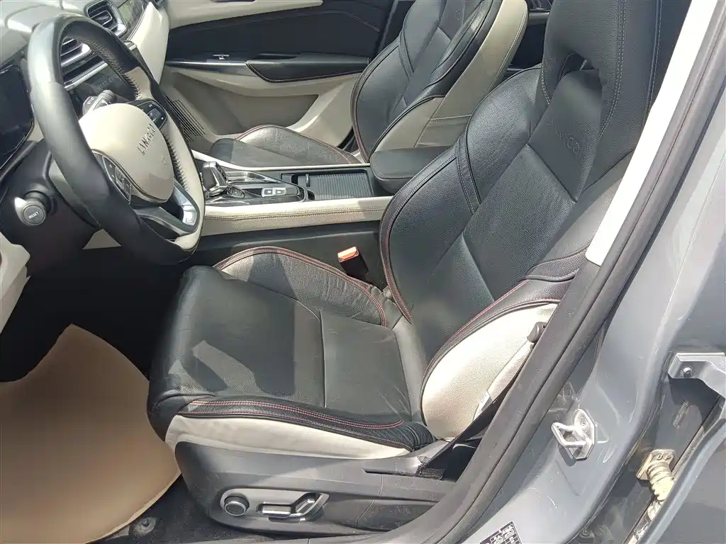 Lynk & Co 02 2018 Model 1.5T DCT 2WD Yao Pro Edition China V фото 15
