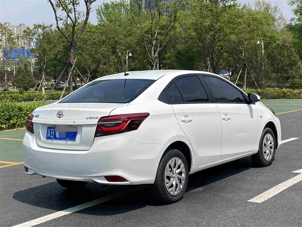 Toyota Vios 2022 1.5L CVT Venture CARE Edition фото 7