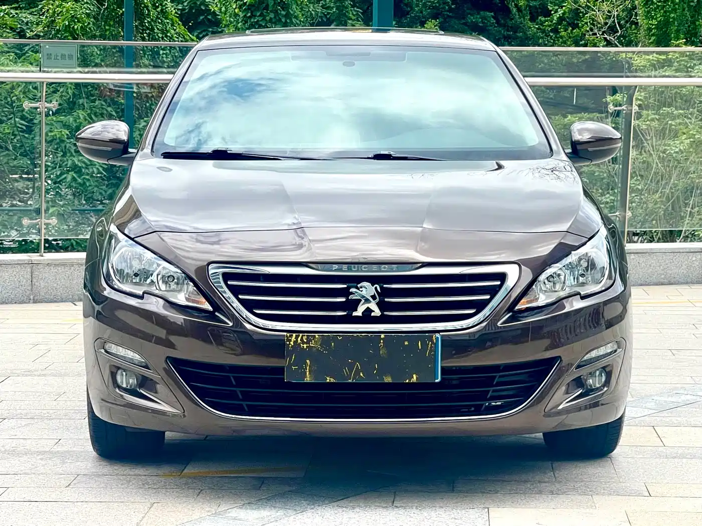 Peugeot 408 2016 1.6T Automatic Luxury Edition фото 2