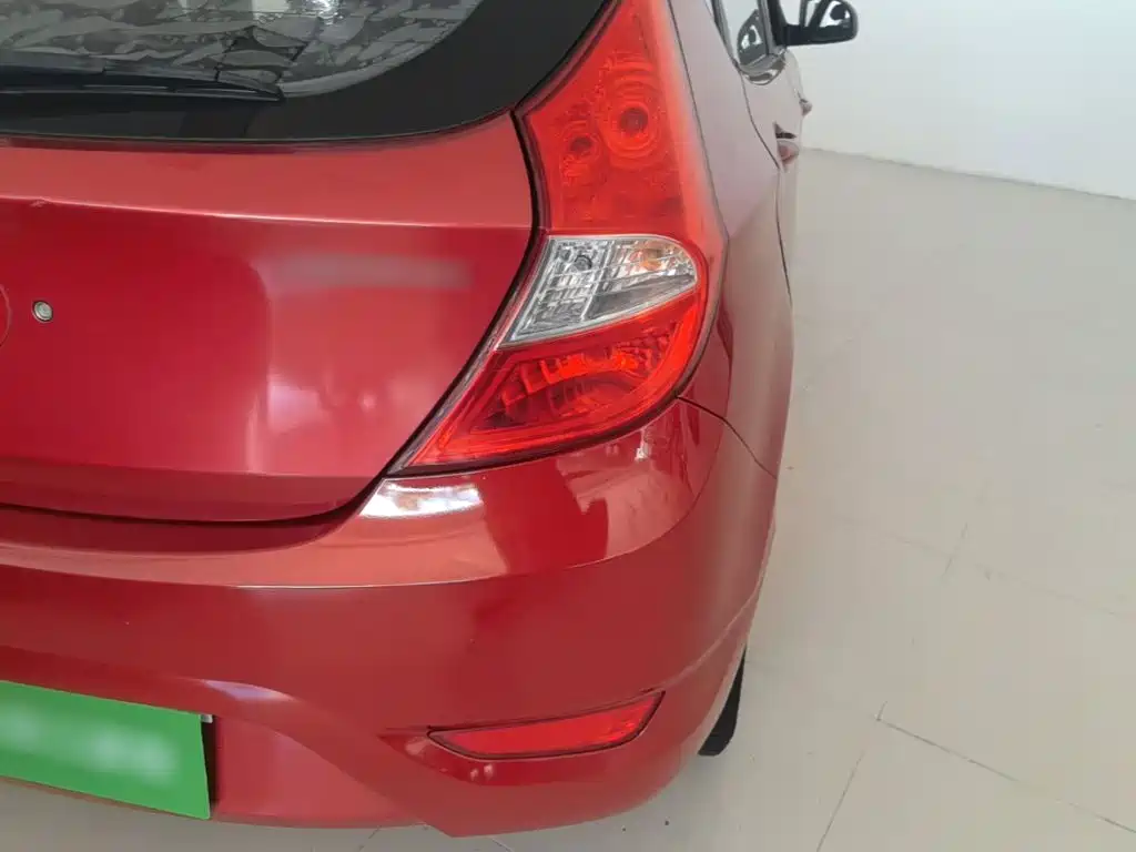 Hyundai Reina 2017 2016 1.4L Automatic GLX Leading
