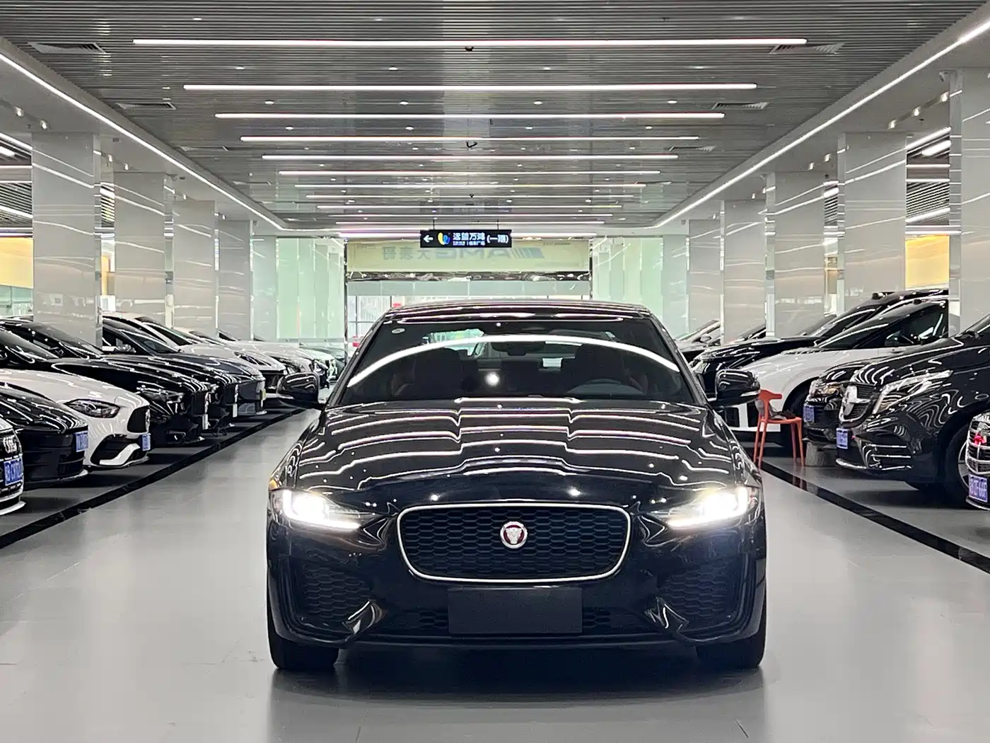 Jaguar XEL 2024 2024 Model 2.0T 250PS R-DYNAMIC S Progressive Sport Edition