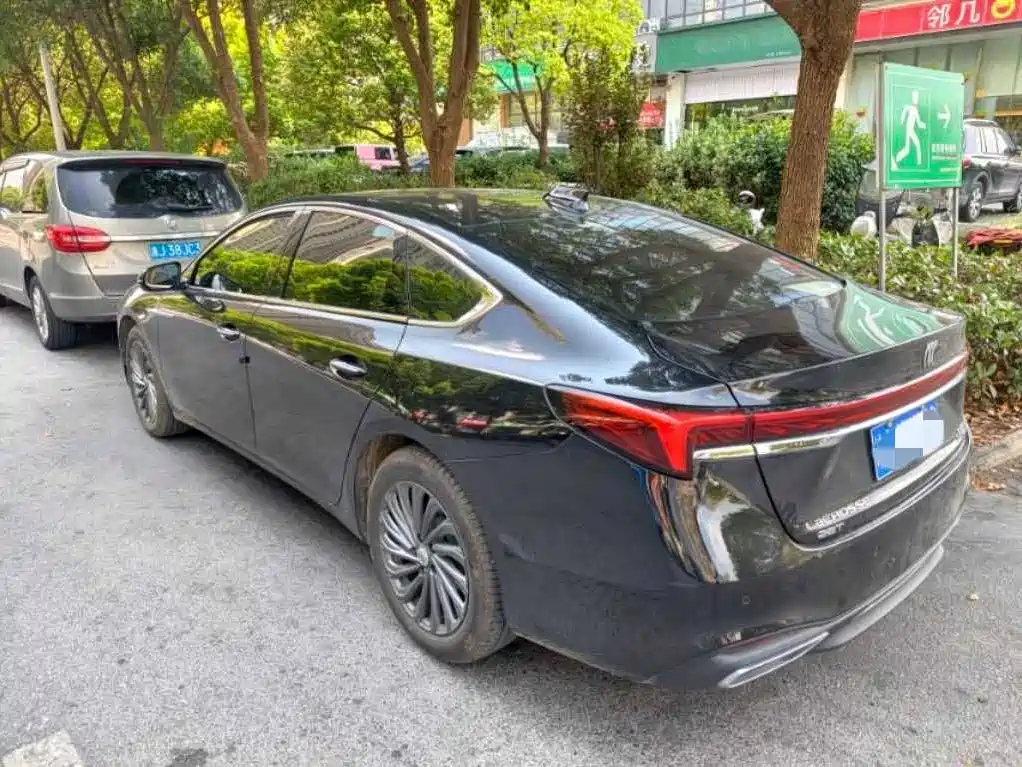 Buick LaCrosse 2025 2025 Model 28T Platinum Edition