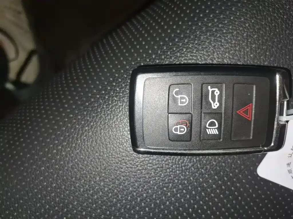 Land Rover Discovery Sport 2020 249PS R-Dynamic Performance Tech 5-seater фото 9