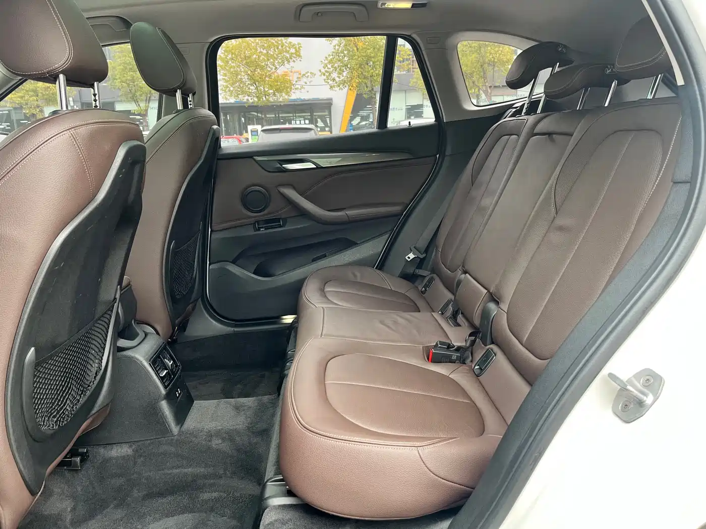 BMW X1 2019 sDrive18Li Premium Model фото 13