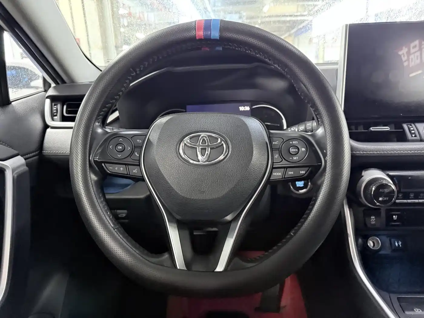 Toyota Wildlander 2020 2.0L CVT AWD Premium Edition фото 12