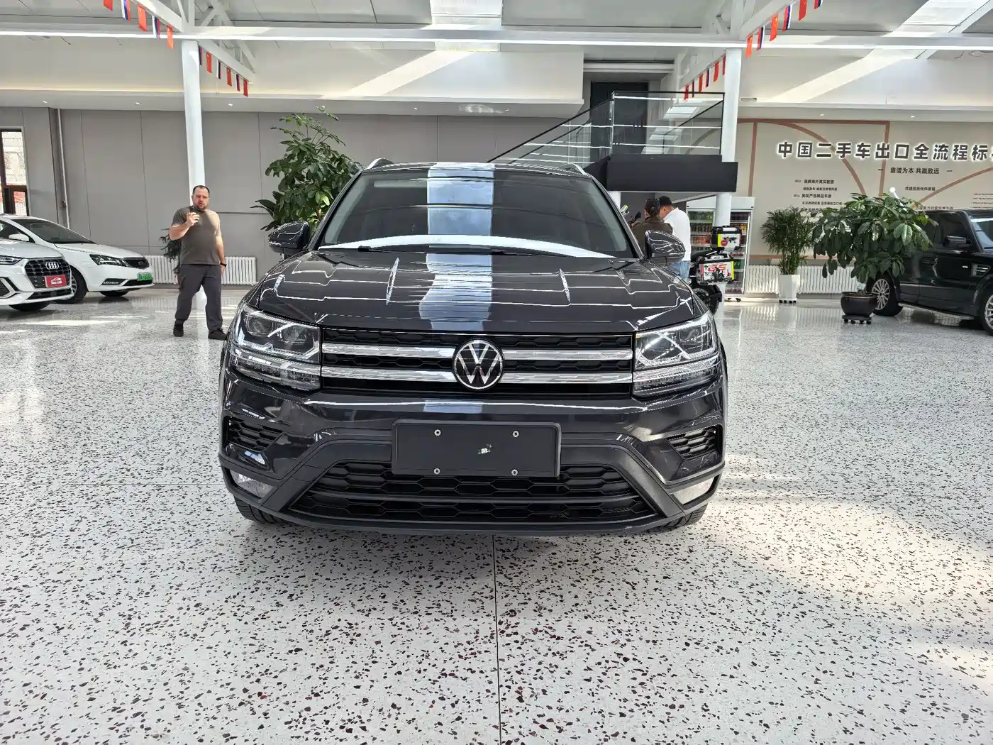 Volkswagen Tharu 2021 280TSI 2WD Luxury Plus фото 2