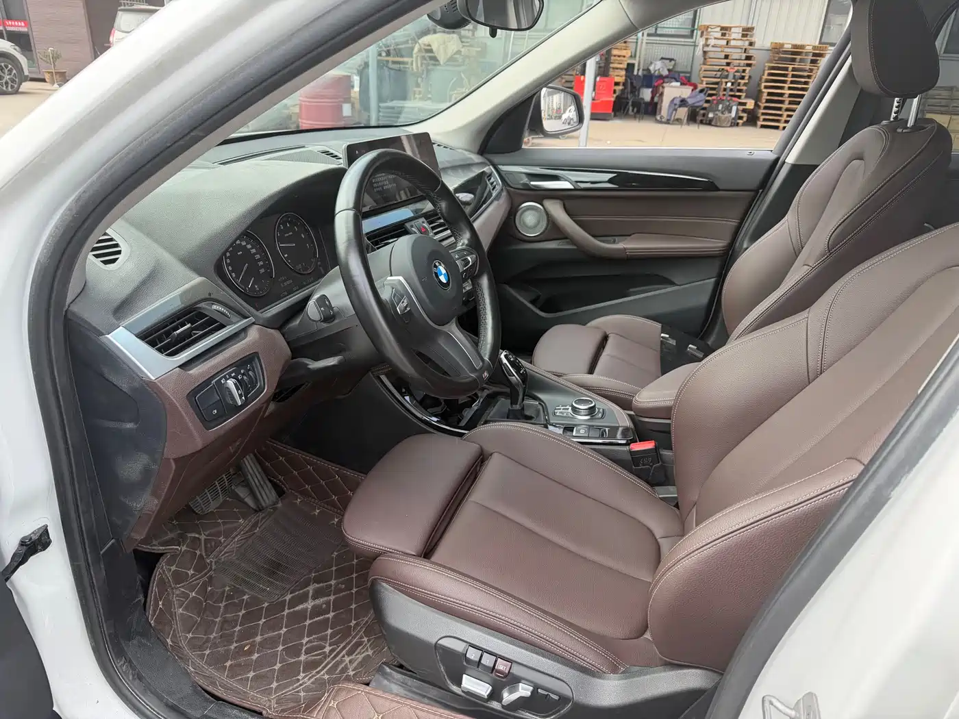 BMW X1 2022 sDrive20Li Fashion фото 5