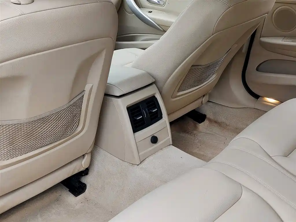 BMW 3 Series 2014 320Li Fashion фото 9