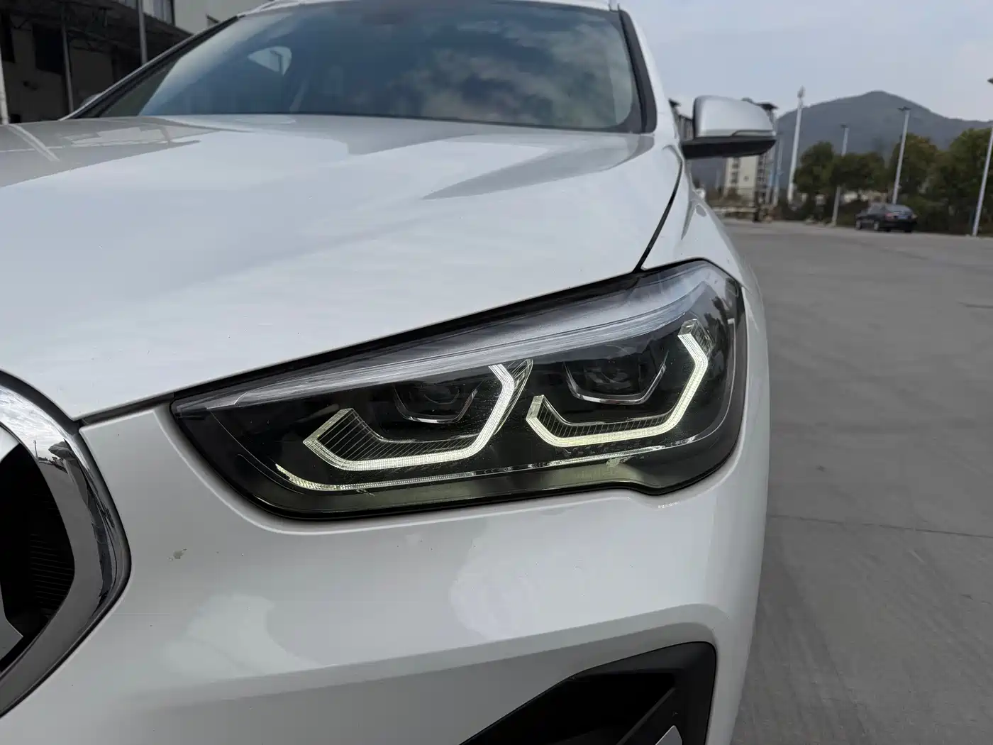 BMW X1 2022 sDrive20Li Fashion фото 3