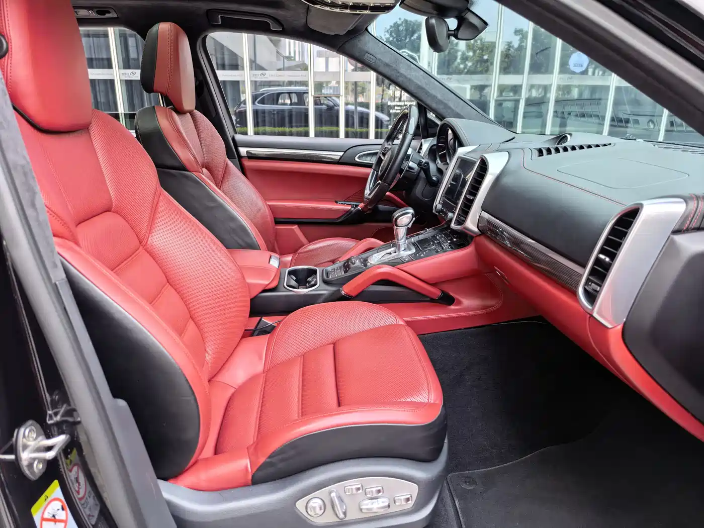 Porsche Cayenne 2015 Cayenne Turbo 4.8T фото 36