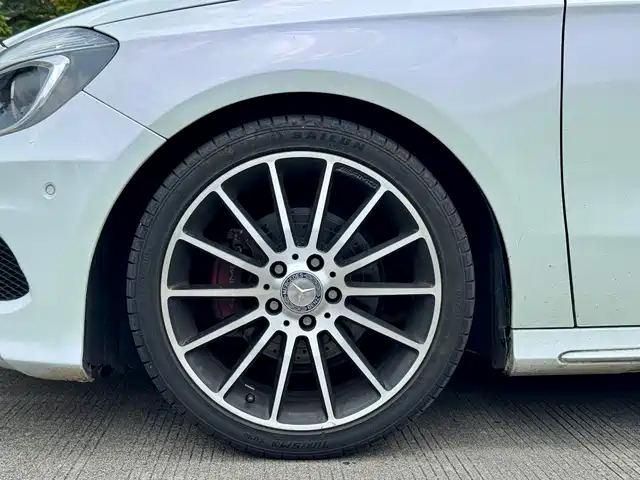 Mercedes-Benz A-Class (Import) 2015 A 200 Sport — фото 5