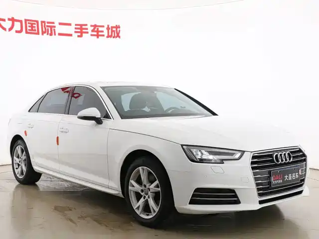 Audi A4L 2018 30th Anniversary 40 TFSI Progressive — фото 3