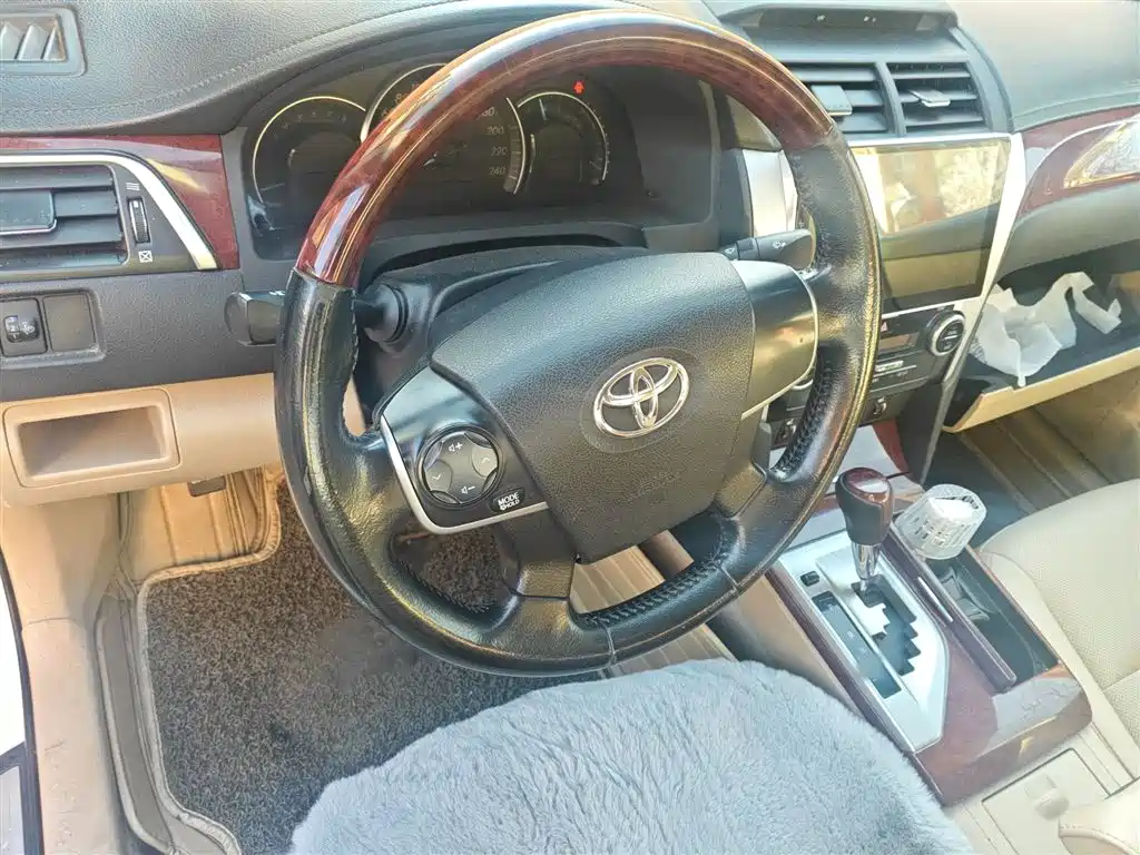 Toyota Camry 2013 2.0G Comfort фото 3