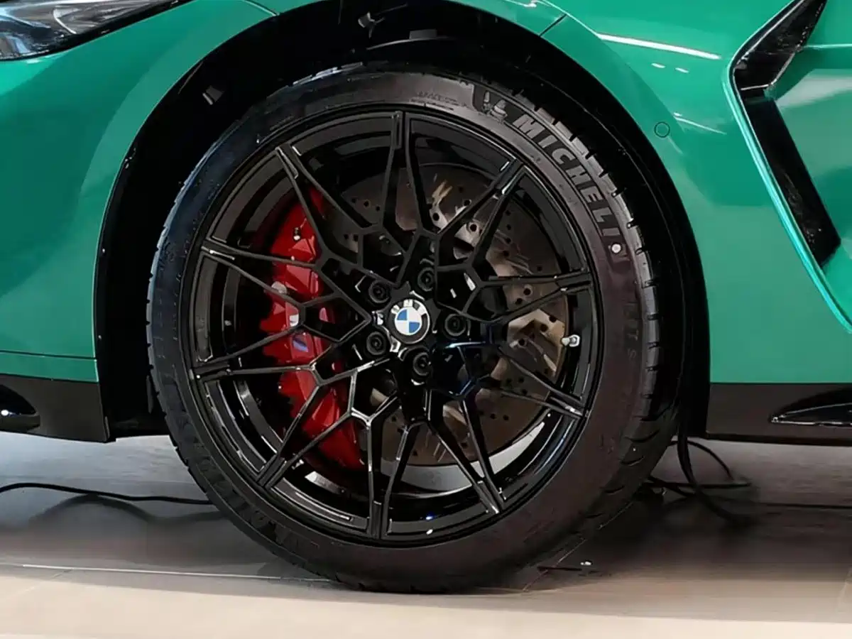 BMW M3 2024 M3 Sedan M xDrive Competition фото 8