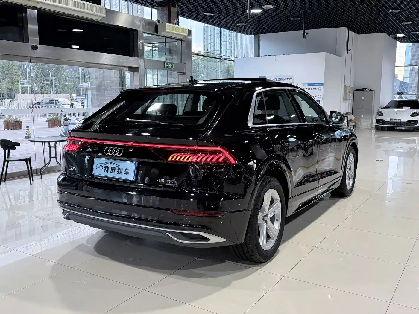 Audi Q8 2020 2021 Model 45 TFSI Luxury Elegance