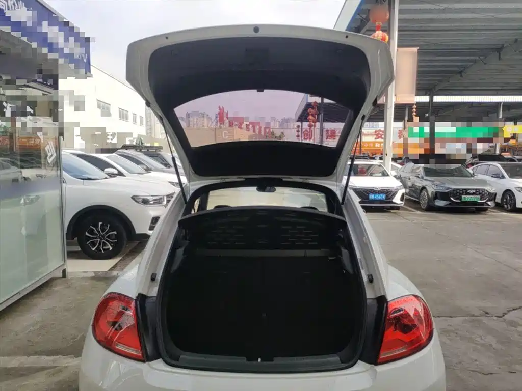 Volkswagen Beetle 2015 180TSI фото 19
