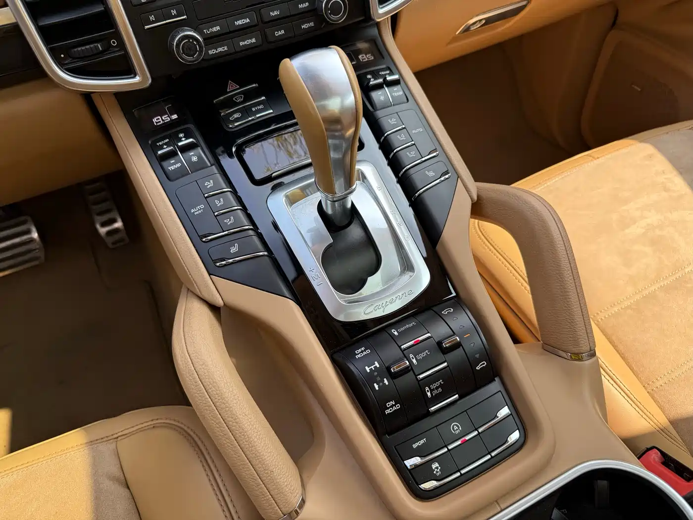 Porsche Cayenne 2016 Cayenne Platinum Edition 3.0T фото 17