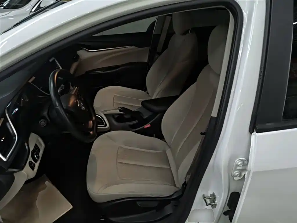 Buick Excelle 2015 18T Dual-Clutch Elite фото 15