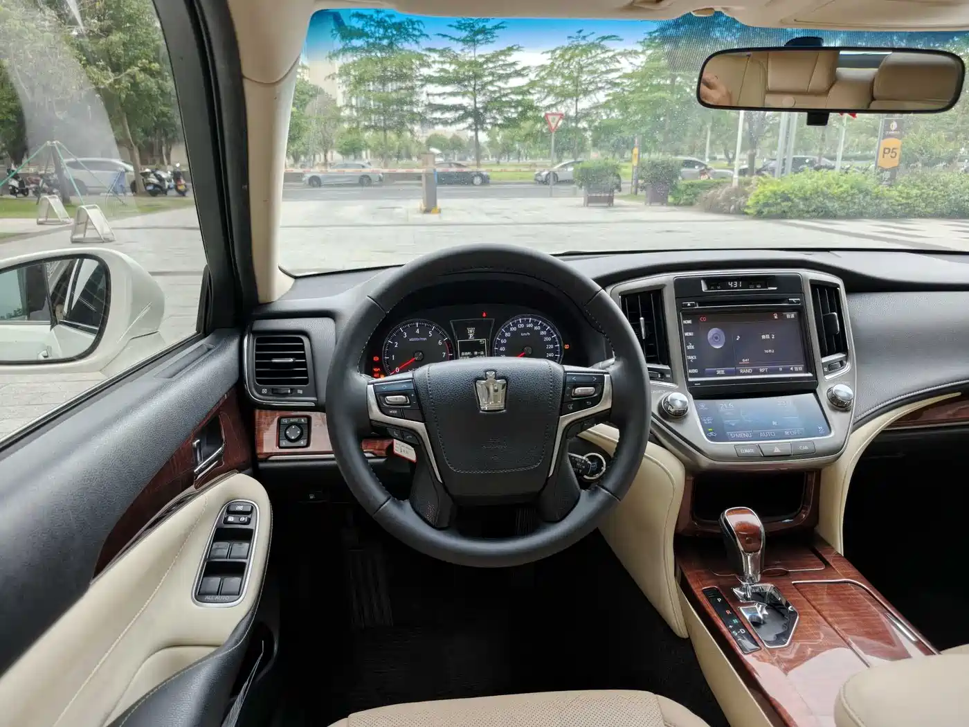 Toyota Crown 2015 2.0T Fashion фото 13