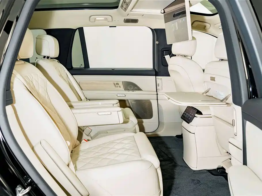 NIO ES8 2026 2025 Model 6-Seat Executive Luxury Edition