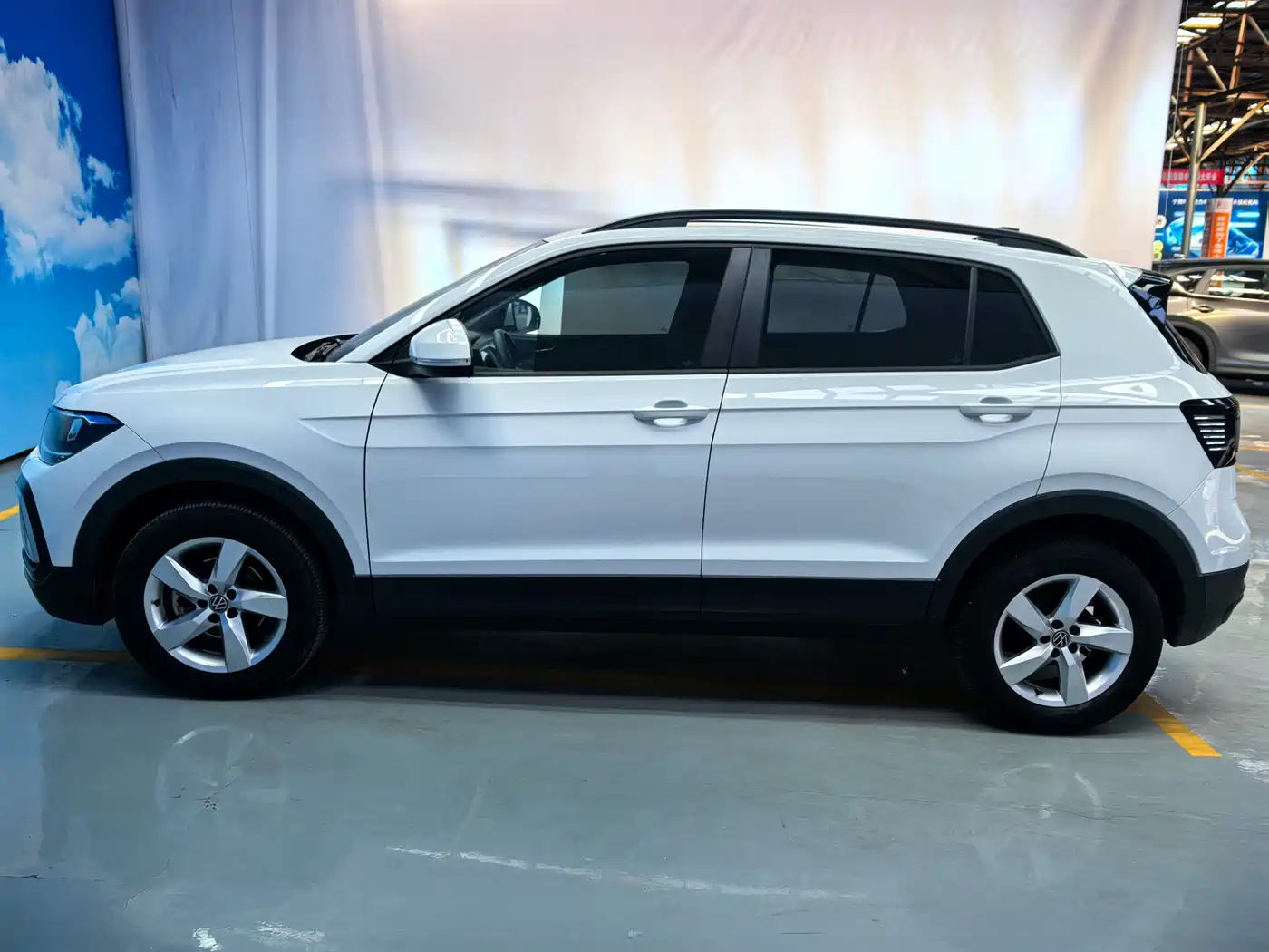 Volkswagen T-Cross 2023 Facelift 1.5L Automatic Trend Edition фото 9