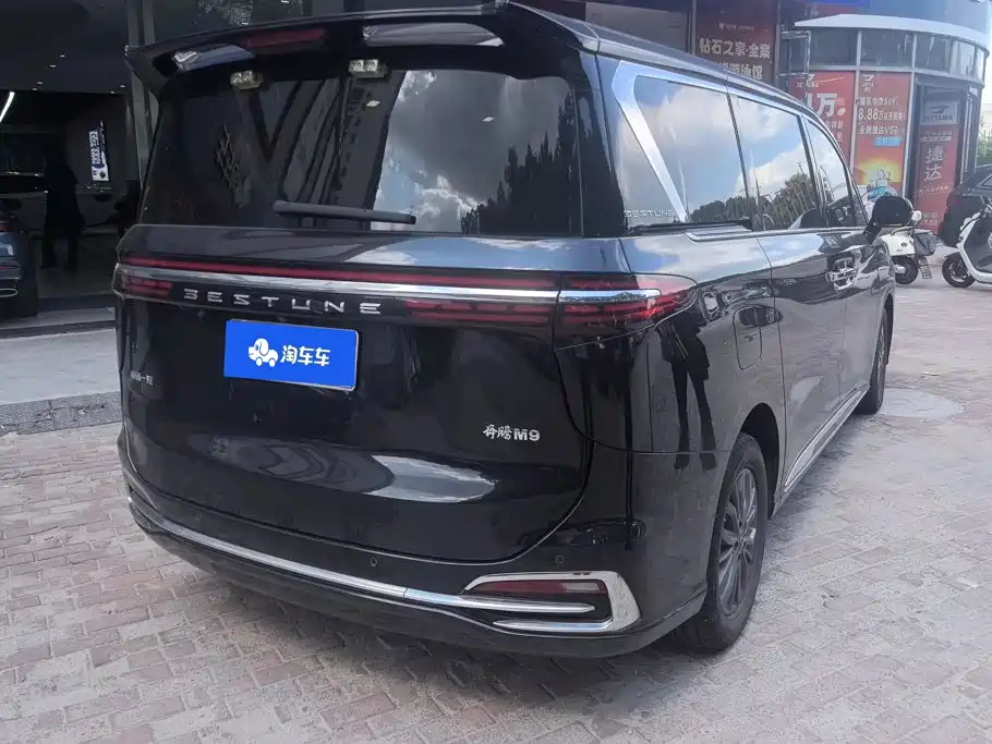 Besturn M9 2023 2023 2.0T Exclusive