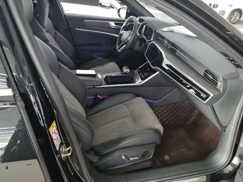 Audi A6L 2024 45 TFSI quattro Premium Dynamic фото 25