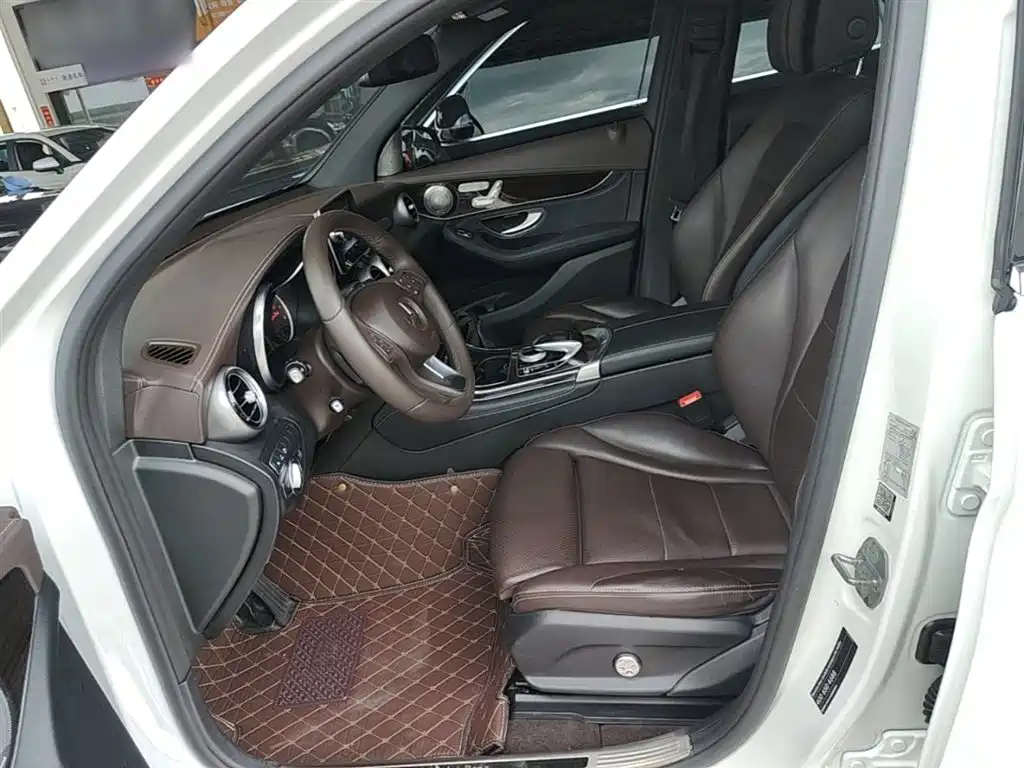 Mercedes-Benz GLC 2017 GLC 260 4MATIC Luxury фото 15