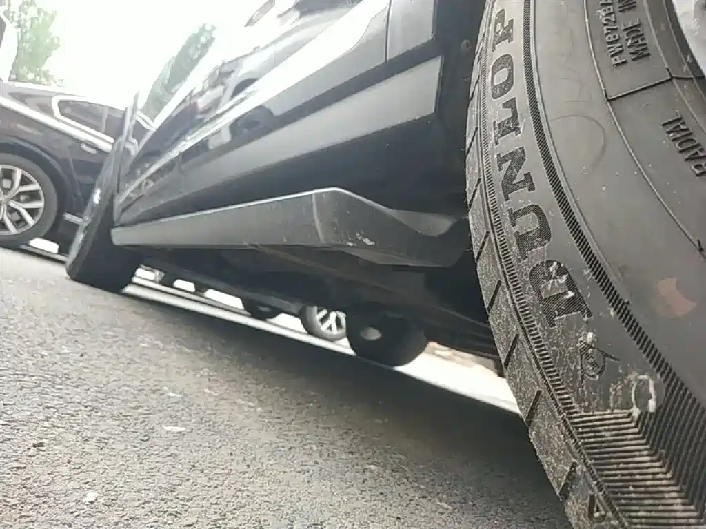 Land Rover Discovery Sport 2018 240PS SE Edition фото 22